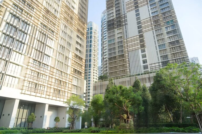 Park Origin Phrom Phong (Park 24), High Rise Condominium near ‘Em District’ Review