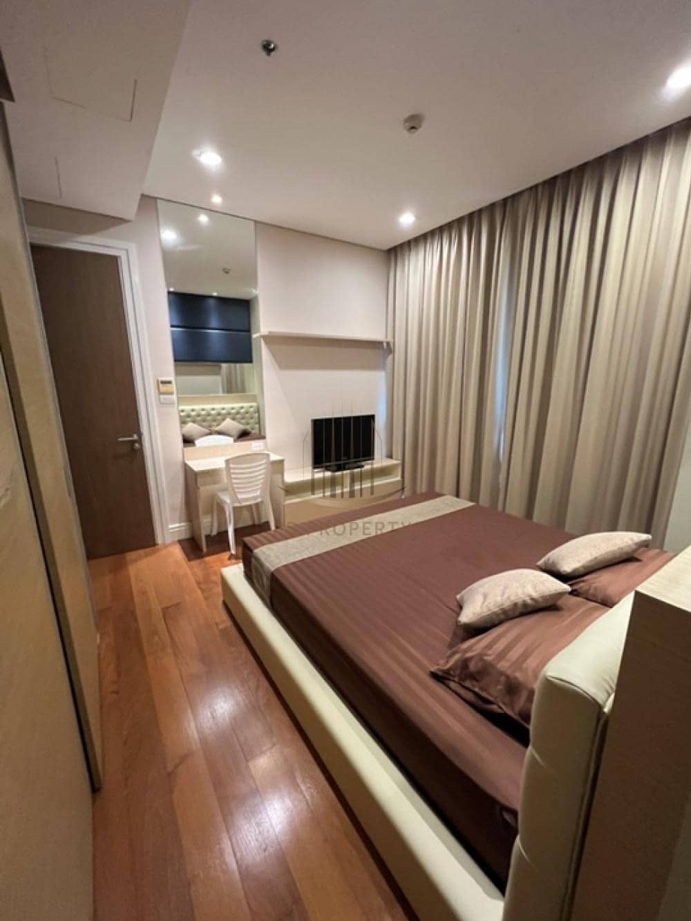 5606BC49-9038-4D4D-A393-03BA6930AEAD